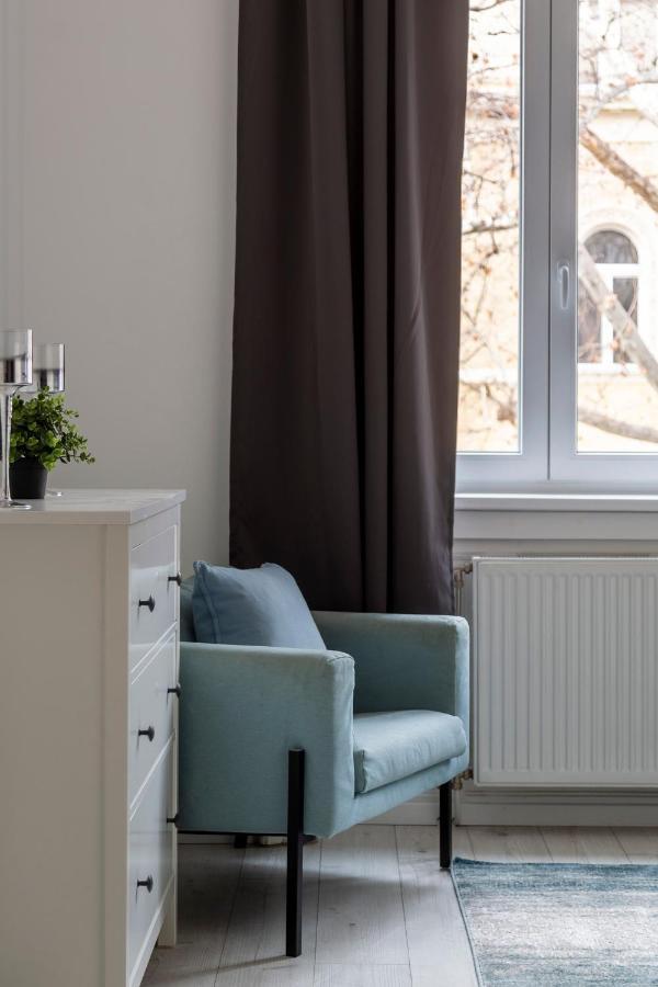 Deluxe Cozy Home In The Heart Of Будапеща Екстериор снимка