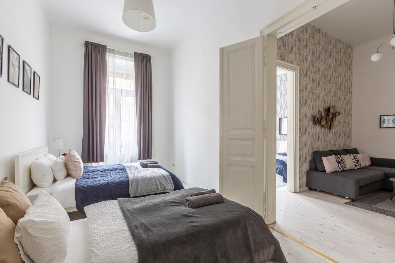 Deluxe Cozy Home In The Heart Of Будапеща Екстериор снимка